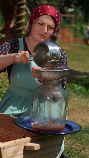Stomping Grapes: Traditional Grape Juice Making