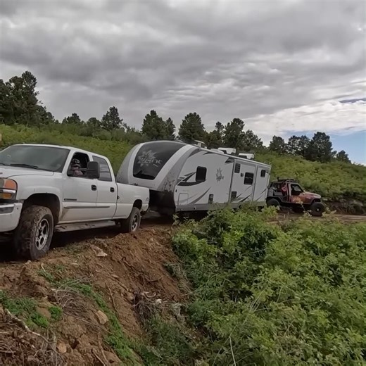 Tough Trailer Recovery: Can the Rat Rod Wrecker Handle It? Part 10 #reelsviral #towtruck #carrepair #mechaniclife #carrepairshop | Fab Rats