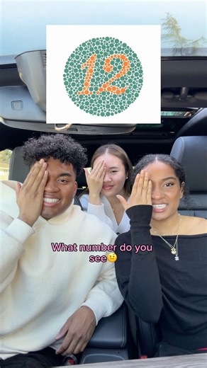 Color blind test👀 #sibling #siblings #relatable #challenge #funny #funnyvideo #brother #family #fun