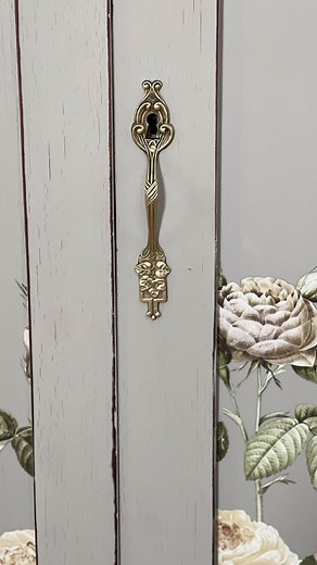 29K views · 861 reactions | Restyling di un armadio in stile floreale  | Magic Paint | Facebook