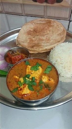 Today's Simple Veg Thali For Lunch |Thali#shorts #ytshorts #recipe #trending #cooking #poojakitchen