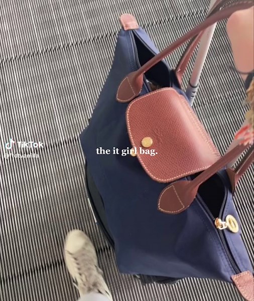 longchamp forever #fyp #pintrest #longchamp #paris #france #aesthetic #stockholm #foryou #foryoupage #style #girl #nyc #viral #pintrestaesthetic #pintrestfashion