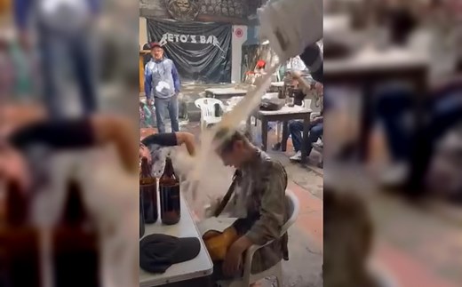 El Beto’s Bar en Monterrey; entre lo underground y los cubetazos