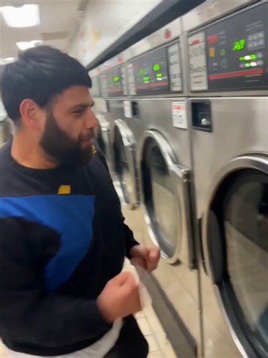 “Rickomode vs a Broken Washing Machine 😤” Rickomode just wanted clean clothes… The washing machine had other plans. Buttons ignored. Water everywhere. Absolute rage. Parody & satire. Fictional scenario. Too real to be fake. #fypシ゚viral #fypシ゚ #rickomode #sora #aivideos #aiskits #laundromat #washingmachine #washingmachinefail #appliancefail #relatable #adultingfail #funnyclips #viralvideo #viralclip #funnyskits #skitviral #reactionvideo #lolvideo #unhinged #tooreal #chaosclip #scrollstopper #vir