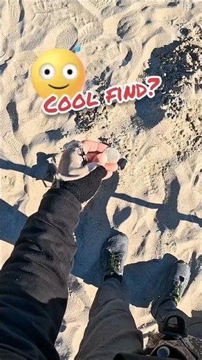 Shocking Sand Find - Metal Detecting