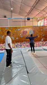 First day on trampoline 🤩😂 #frontflip #funnyvideo | Victor Bekewei