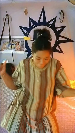 Expressive Dancing with Unique Hand Gestures