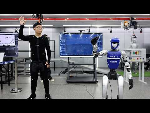 Robots humanoides compiten contra humanos en un maratón en China | Hoy Día | Telemundo