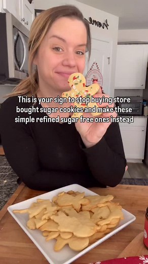 Homemade Sugar Cookie Recipe ⬇️ Recipe below, or comment SUGAR and I’ll send it over! These sugar cookies are so good and made with simple ingredients and no refined sugar! Ingredients: -2 1/2 cups all-purpose flour -1 tsp baking powder -1/4 tsp salt -1 cup unsalted butter, softened -1/2 cup maple syrup -1 egg -2 tsp vanilla extract Directions: -Mix flour, baking powder, and salt in a bowl. -In another bowl, cream butter and maple syrup for 2 minutes. Add egg and vanilla together and mix until s