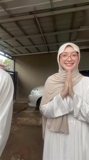 Tutorial Mengenakan Jilbab Pashmina: Stylish Outfit Ideas