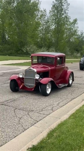 Classic Ford Model A Hot Rod Leaving Back to the bricks car show! #classic #ford #hotrod #car