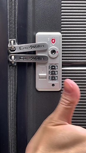 Having trouble with changing your tsa lock luggage passcode? No worries, I’ve got you covered. Hope this helps…😉 #casevalker #luggage #bag #fyp #tiktokshop #tiktokmalaysia #racuntiktok #lifestyle #hana #prox #macaron #tsalock #passcode