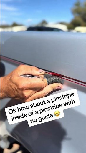How to pinstripe a vehicle with no guide