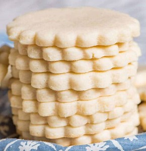 214K views · 60 reactions | CREAM CHEESE SUGAR COOKIES. Do your kids like to decorate sugar cookies? These are the easiest!! https://www.tastesoflizzyt.com/cream-cheese-sugar-cookies/ | Tastes of Lizzy T | Facebook