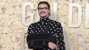 Pedro Pascal was in a sling at the Golden Globes: Here's why
