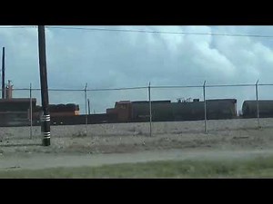 BNSF 184 GP60 Leads Locomotive Houston,Tx