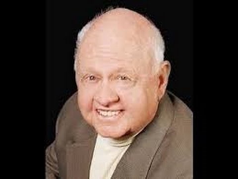 Mickey Rooney behind the scenes