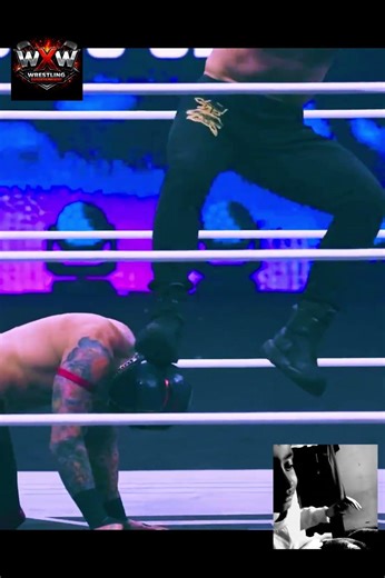 Moxley couldn't believe his eyes 😳