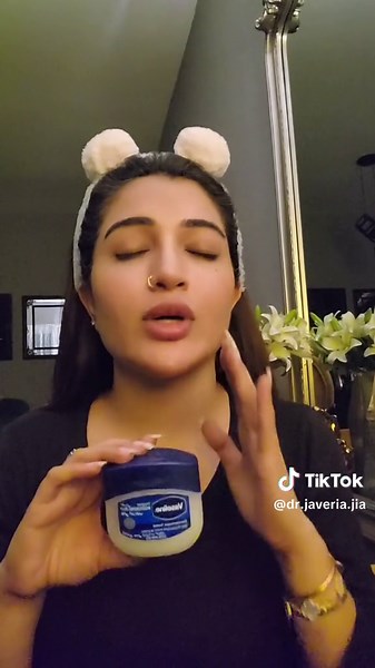 Glass Skin Tips: Vaseline for Radiant Complexion