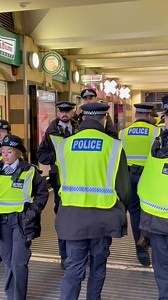 Met police shut down Charing Cross train station to detain 5 suspects from the FP protest in London #FreePalestine #ptotesers #charingcross #policeofficer #police | Marks London reels