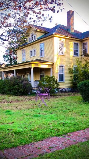 4.5K views · 231 reactions | 1914 Colonial Revival Tarboro, North Carolina. #oldhouse #oldhouselove #architecture #house #photography #oldhouses #abandoned #home #ig #renovation #old #nature #oldhousecharm #vintage #architecturephotography #historicpreservation #travel #oldhome #history #oldbuilding #houses #interiordesign #photooftheday #interior #restoration #historic #preservation #victorianhouse #northcarolina #dvfpreservationnation | Preservation Nation - Dustin Van Fleet | Facebook