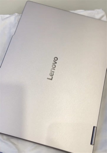 #អរគុណបងប្រុសសម្រាប់ការគាំទ្រ😍 #Lenovo Yoga 7 2-in-1 គឺជា Laptop ប្រភេទ Convertible (បត់បាន 360°) អាចប្រើជា Laptop Tablet 💥 #viraltiktok #fyp #lenovoyoga