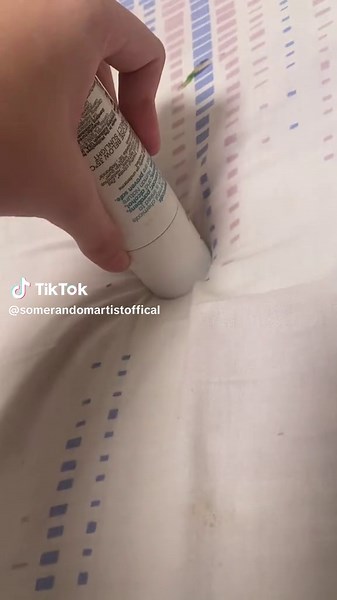 I dunno, found this bug in my room #fyp #fyppppppppppppppppppppppp #idk #shitposting #shitpost