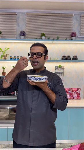 Rich, creamy & full of flavour — that’s meri Dadi ka Methi Malai Mattar 💛 😍❄️ Ingredients - 1. Refined Oil - 100ml 2. Fresh Methi Leaves (Shredded) - 300gm 3. King’s Ginger Garlic Paste - 50gm 4. King’s Smart Onion - 200gm 5. Salt - To TasteTurmeric Powder - 5gm 6. Coriander Powder - 15gm 7. Chopped Tomatoes - 75gm 8. Fresh Green Peas - 100gm 9. Butter - 50gm 10. Fresh Cream - 200gm 11. Kasoori Methi - 10gm Method: 1. In a pan, add oil and heat it. 2. ⁠Add the chopped methi and cook it till it