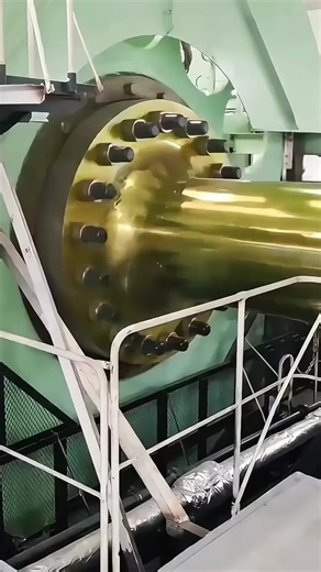 Understanding Cargo Ship Maneuvers at Sea