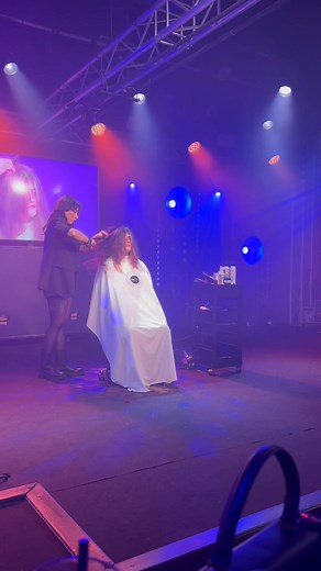 Hier soir, j’ai suivi une formation exclusive sur les tendances italiennes 2025/2026 – Coupe & Couleur 🇮🇹🔥 De nouvelles techniques, des nuances plus lumineuses et des coupes ultra modernes arrivent au salon. ✨ Envie d’un changement tendance ? C’est le moment ! ✂️ | Gio Lia Coif By Ramlia