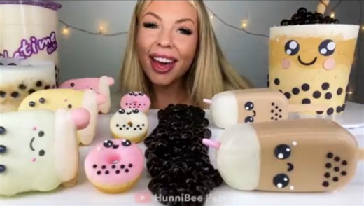 hunnibee吃各种卡通甜食
