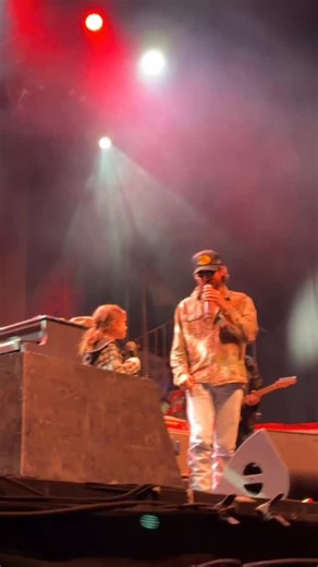 This young fan joined me up on stage Tonight in Tampa. The future of America! This made my night. God bless America, Our Flag & our kids! The future of America . 🇺🇸 great time this weekend in Florida | Chris Janson