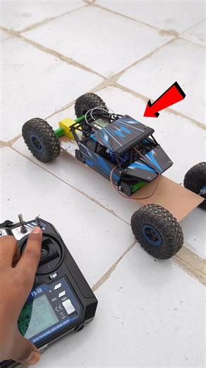 Khud Banayi RC Car 😱 | FlySky Remote Control #diy #viral #shortvideos #youtubeshorts #youtube #car