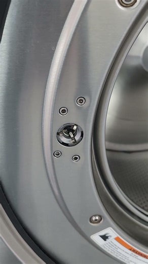 Maytag coin op front loader unable to be programmed using the flash drive. #maytag #doorlockissue