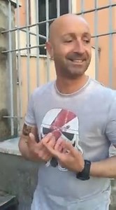 🎩 VINTAGE GEPPO 🎩 Un marmocchio impertinente 🔧 (2016) #ClassicMoments #GeppoShow #RidiÈGratis #Daje https://youtu.be/O9s94SM5Ayo?si=7dQyBbk4JEbyDxwd | Geppo SHOW