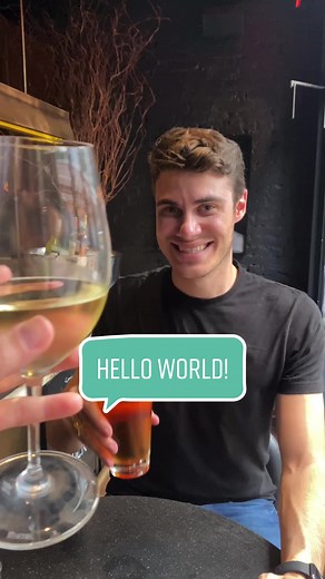 print(“Hello World”) 👋🏽 #italian #zimbabwe #mit #nyc #consultant #hellotiktok @brunettebrains