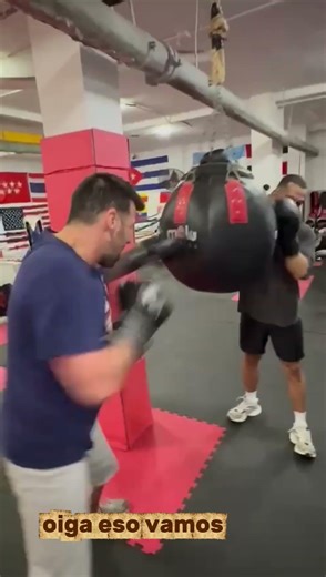 "¿Aguantarás el CAMBIO?🔥 Entrenamiento de alta intensidad"#boxeo#EntrenamientoIntenso #VibraPositiva