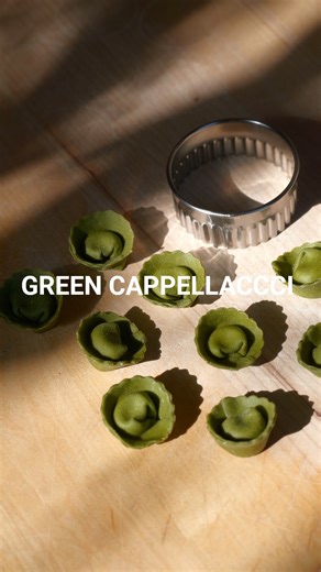 GREEN CAPPELLACCCI "Little hats" stuffed with ricotta cheese!...#pasta #asmr #recipes