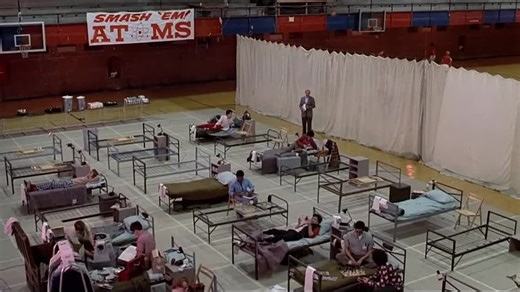 Видео La venganza de los nerds (1984) | OK.RU
