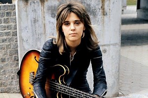 ‘Suzi Q’ Celebrates Legacy Of Bass-Wielding Glam Rocker And Unlikely TV Star Suzi Quatro