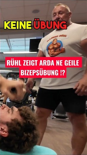 💪 RÜHL ZEIGT ARDA SEINE BIZEPS-ÜBUNG !?