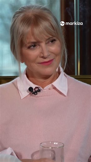 Televízia Markíza on Instagram: "Do relácie Na káve s prijala pozvanie Zuzana Vačková a rozhovor s ňou bol plný inšpiratívnych momentov 💙 Zamysleli ste sa niekedy nad tým, aký by bol život bez zrkadiel? 👀 Keby našimi zrkadlami boli len ľudia okolo nás. Celý rozhovor nájdete na webe markiza.sk aj ako podcast na Spotify či Apple Music (link v story). #tvmarkiza #nakaves #zuzanavackova"