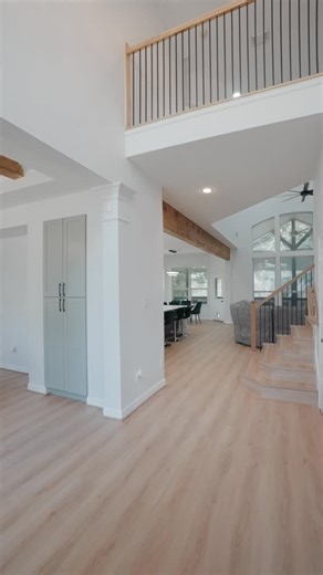 ✨ From closed outdated → to OPEN CONCEPT luxury living. ✨ This Houston home transformation included a full kitchen remodel removing a load-bearing wall to create the open flow you see here. When you choose the right team – you don’t just remodel… you upgrade your entire lifestyle. • Custom kitchen design • Structural engineering load bearing wall removal • Premium cabinetry stone • Full home remodeling & layout reconfiguration • Modern lighting architectural details • High quality craftsmanship 