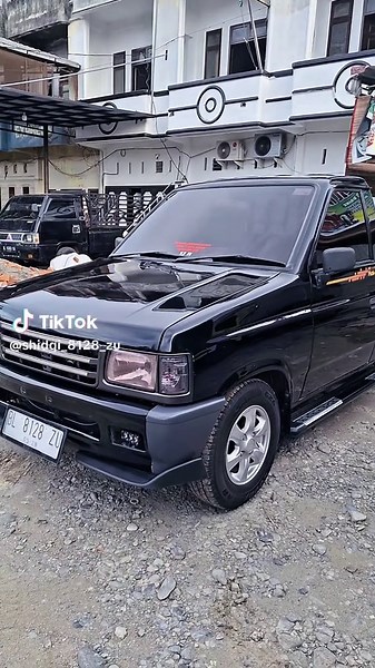 Modifikasi Isuzu Panther Pickup: Kreasi Unik dan Menarik