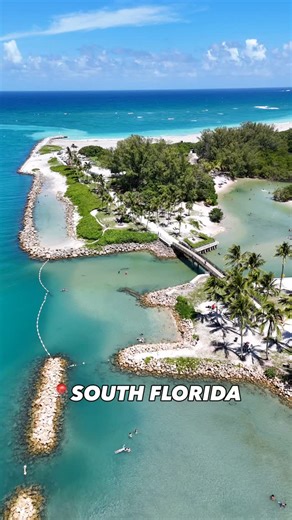 PeakACity on Instagram: "The REAL Airbnb Finds of South Florida Seaside Edition @jupiter.vacationrentals has the only Airbnb home right behind DuBois park and let me tell you guys if you are looking for a quick getaway only 1 hour and 20 minutes from Miami then this is spot I would definitely recommend! Comes with free bikes, paddle boards and only a 1 minute walk to the iconic Dubois park, plus it has a glow in the dark pool! 📍Seaside Sanctuary by Jupiter Vacation Rentals #airbnbfinds #airbnbs