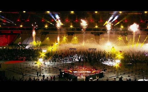 【Rockin'1000】世界最大乐团震撼演奏We Will Rock You - Queen