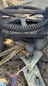 Traditional Way To Making Sugarcane Juice #trending #Amazing #reels | Street Food Collecting