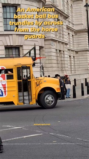 An American basket ball bus trundles by across from the horse guards #reelsviralシシ゚viralシfypシ゚viralシalシ #fypシ゚viralシfypシ゚ #reelschallengereelschallenge #followersreelsfypシ゚viralシfypシ゚viralシal #viralreelschallenge2025viralreelschallengejaiviralreelschallengeviralreelschallenge #followersreelsfypシ゚viralシfypシ゚viralシalシ #everyoneシ゚viralシviralシfypシ゚viralシalシ #reelsviralシ #viralreelsシ #viralphotochallenge | AllthekingsHorses AllthekingsMen
