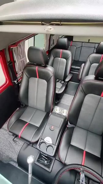 Kombi Home, com a interna customizada 🧵✂️