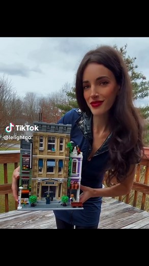 Light Up Your LEGO Police Station with lelightgo | LEGO Collector